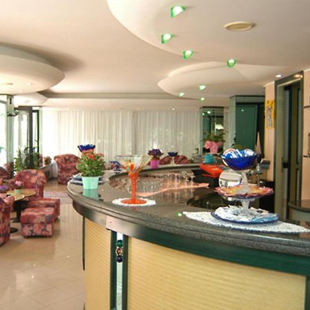 Hotel Welt Gatteo a Mare Esterno foto